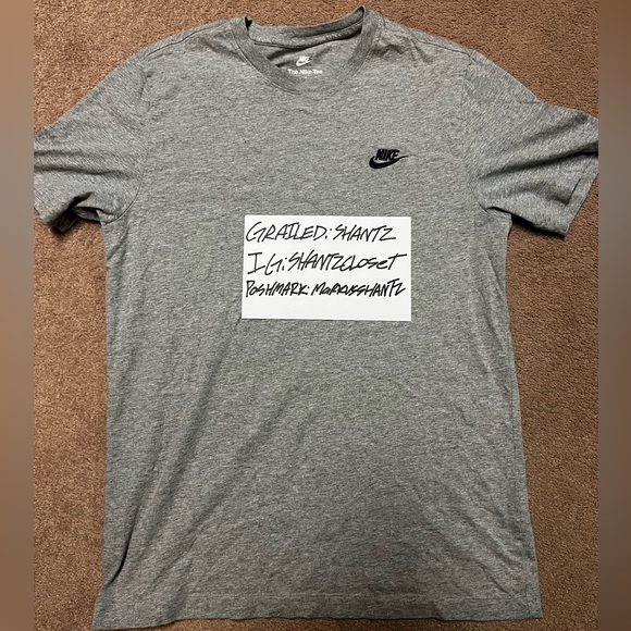 Grey Nike TShirt - Picture 1 of 4